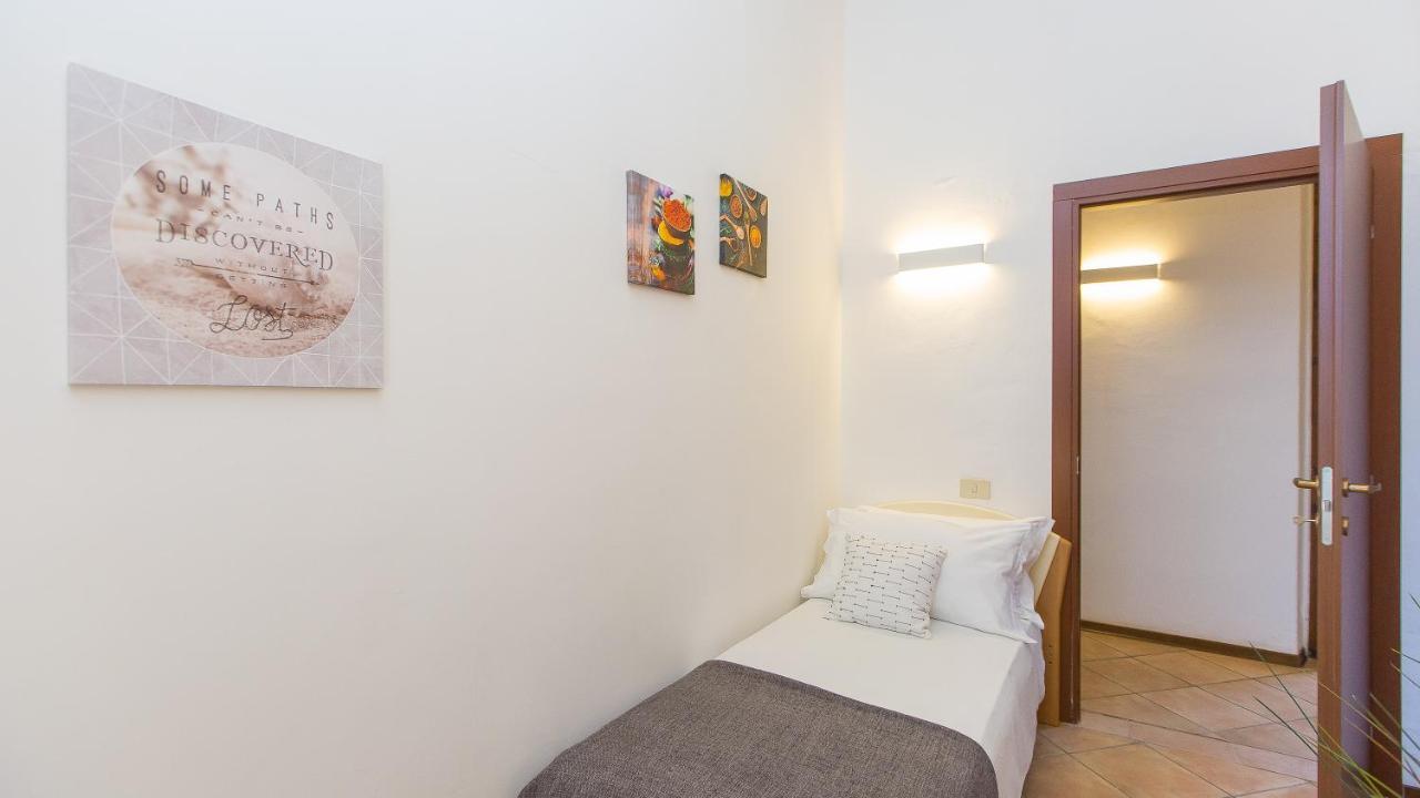 Rental In Rome - Santa Maria Novella Palace Florenz Exterior foto